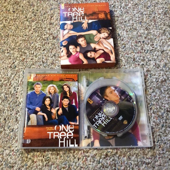 One Tree Hill - Complete 1st and 2nd season on DVD - Picture 3 of 5